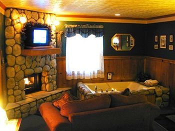 Cathy'S Cottages Биг Беър Лейк Екстериор снимка